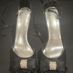 Elegant Black Evening Heels with Bow Le Chateau 4 Inch Heel.